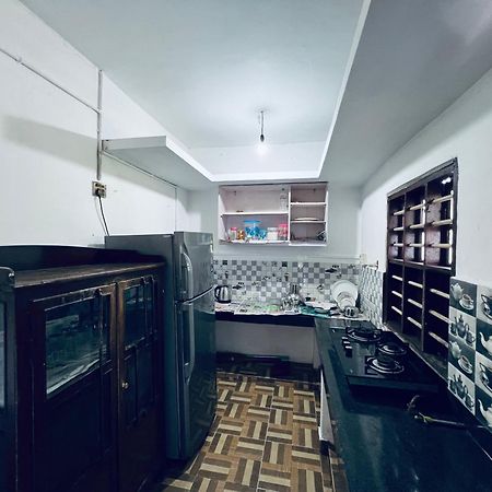 Alappattu Meadows Apartment Kottayam Bagian luar foto