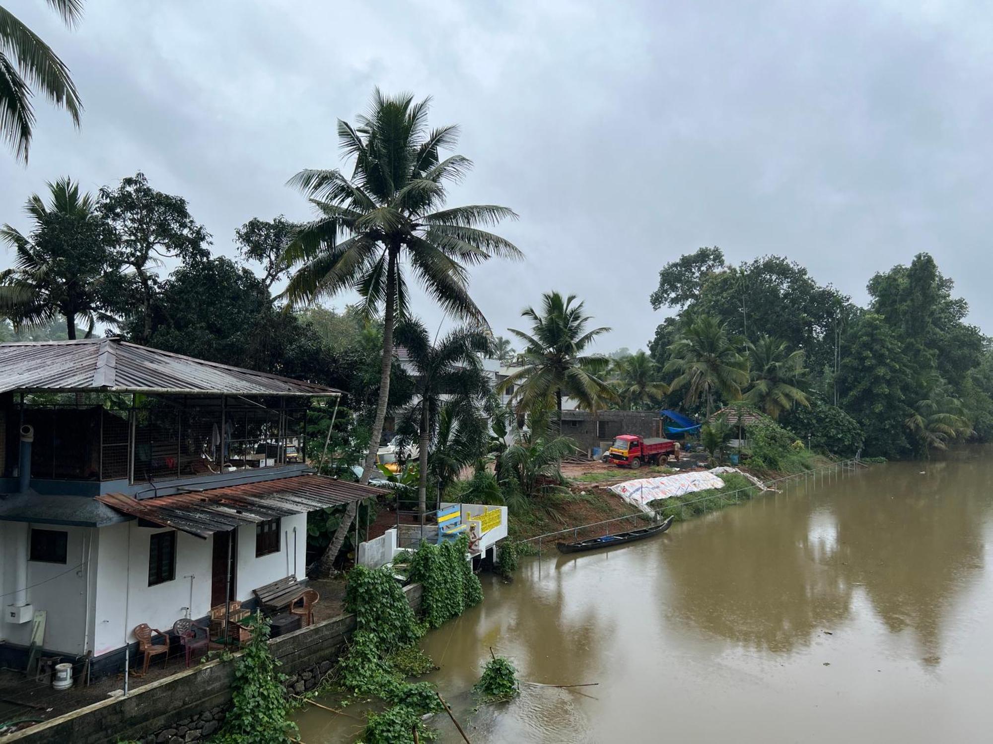 Alappattu Meadows Apartment Kottayam Bagian luar foto
