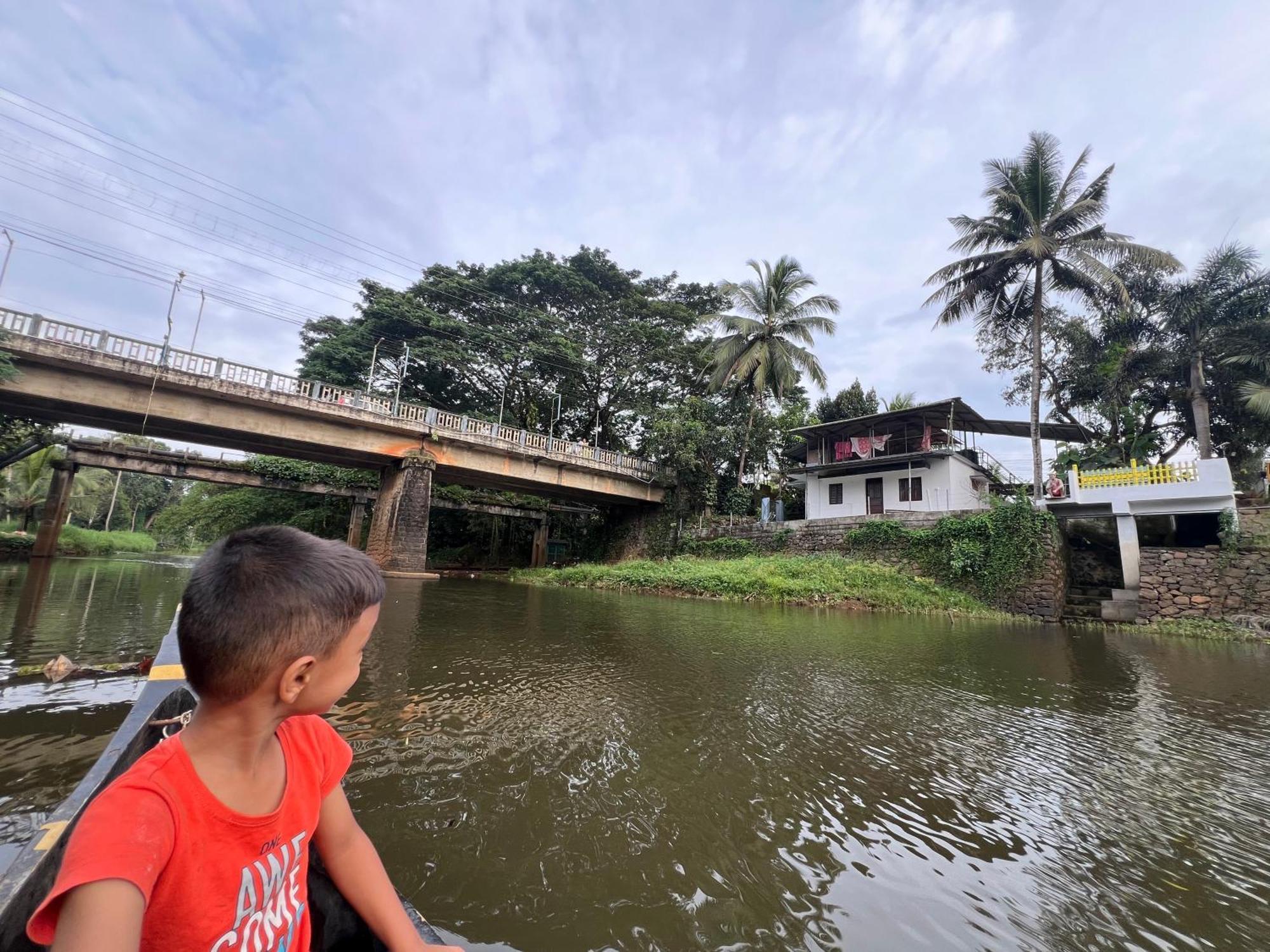 Alappattu Meadows Apartment Kottayam Bagian luar foto